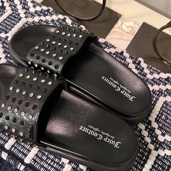Juicy Couture black studded slides - Picture 8 of 10